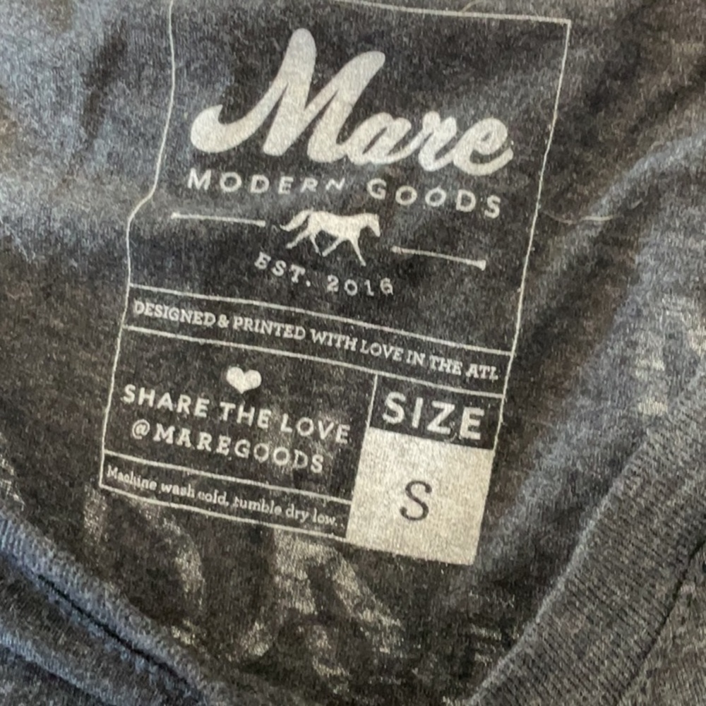 Mare modern  Badass horse tee - Picture 3 of 5